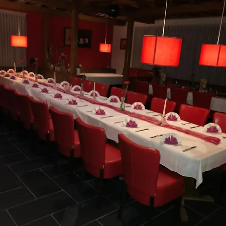 Eiscafe - Pizzeria Antonio Πανσιόν 3*